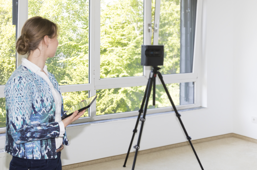making, of, vorher, nachher, Kulissen, Fotos, Fotoabteilung, Emotionen, rechte, Licht, Immobilienfotografie, Immobilienportal, Fotoshooting, Fototermins, Exposé, Retusche, retuschieren, Detail, Detailbilder, Immobilien, Makler, Haus, Wohnung, Eigentumswohnung, Kauf, Miete, verkaufen, vermieten, Düsseldorf, Düsseldorf-Nord, Düsseldorfer Norden, Duisburg, Duisburg-Süd, Duisburger Süden, Eigentümer, Eigentum, Vermietung, Vermieter, Immobiliensuche, suchen, Immobilienmakler, real estate agency, real estate agent, Haus kaufen, Haus mieten, Wohnung kaufen, Wohnung mieten, Immobilienexperte, Immobilienberater, Wittlaer, Kaiserswerth, Kalkum, Angermund, Lohausen, 360 Grad Kamera, Stockum, Golzheim, Zuhause, ASSVOR, Kaufpreis