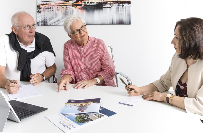 Immobilien, Makler, Haus, Wohnung, Eigentumswohnung, Kauf, Miete, verkaufen, vermieten, Düsseldorf, Düsseldorf-Nord, Düsseldorfer Norden, Duisburg, Duisburg-Süd, Duisburger Süden, Eigentümer, Eigentum, Vermietung, Vermieter, Immobiliensuche, suchen, Immobilienmakler, real estate agency, real estate agent, Haus kaufen, Haus mieten, Wohnung kaufen, Wohnung mieten, Immobilienexperte, Immobilienberater, Wittlaer, Kaiserswerth, Kalkum, Angermund, Lohausen, Stockum, Golzheim, Zuhause, ASSVOR, Kaufpreis, Herr Krüll